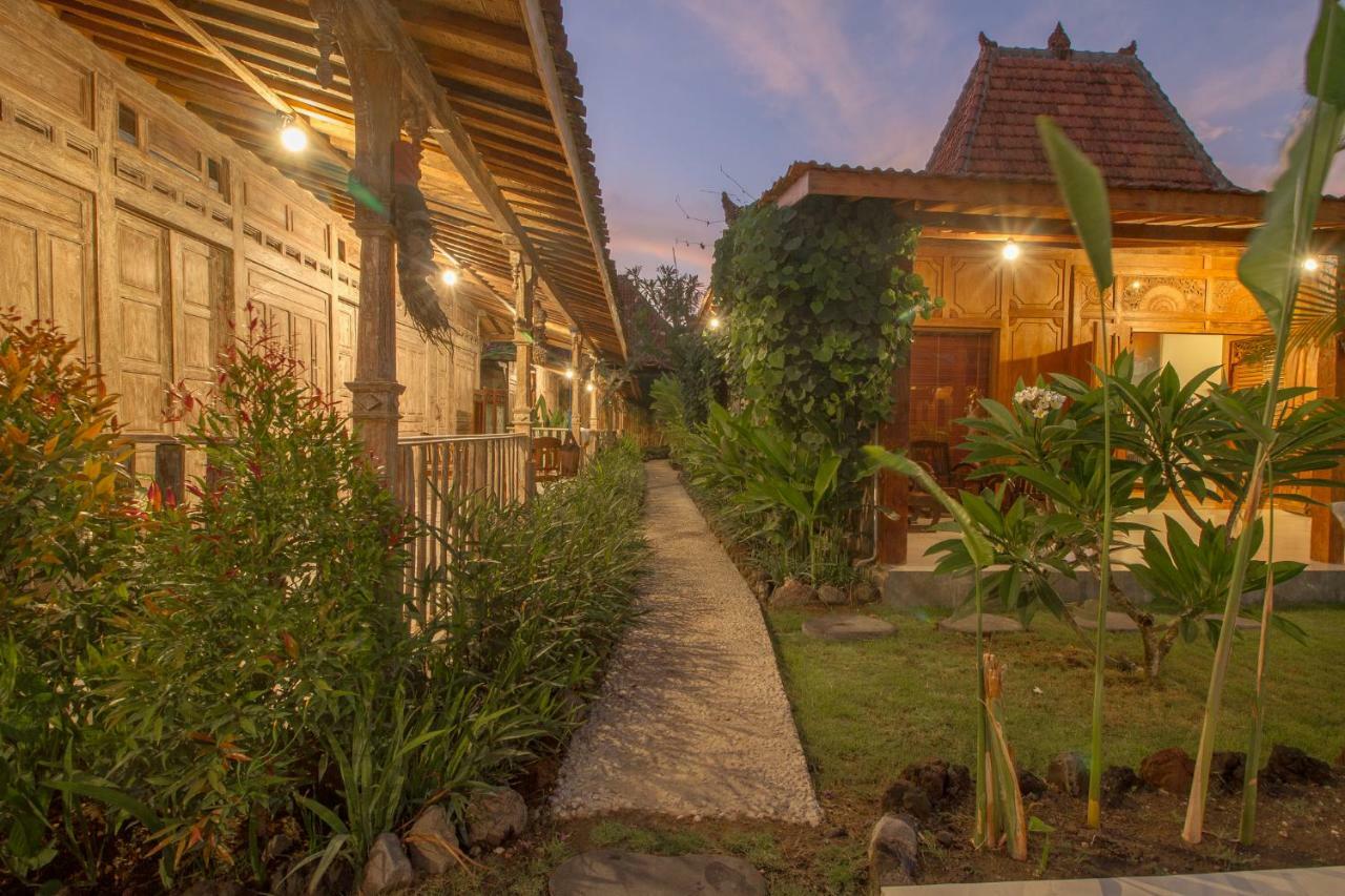 Red Gong Hotel Canggu  Exterior photo