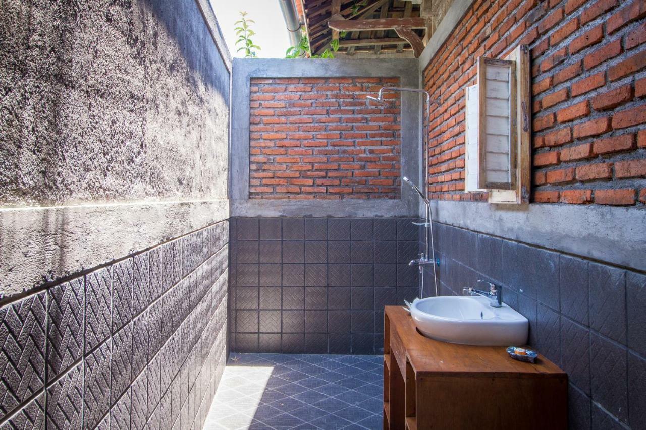 Red Gong Hotel Canggu  Exterior photo