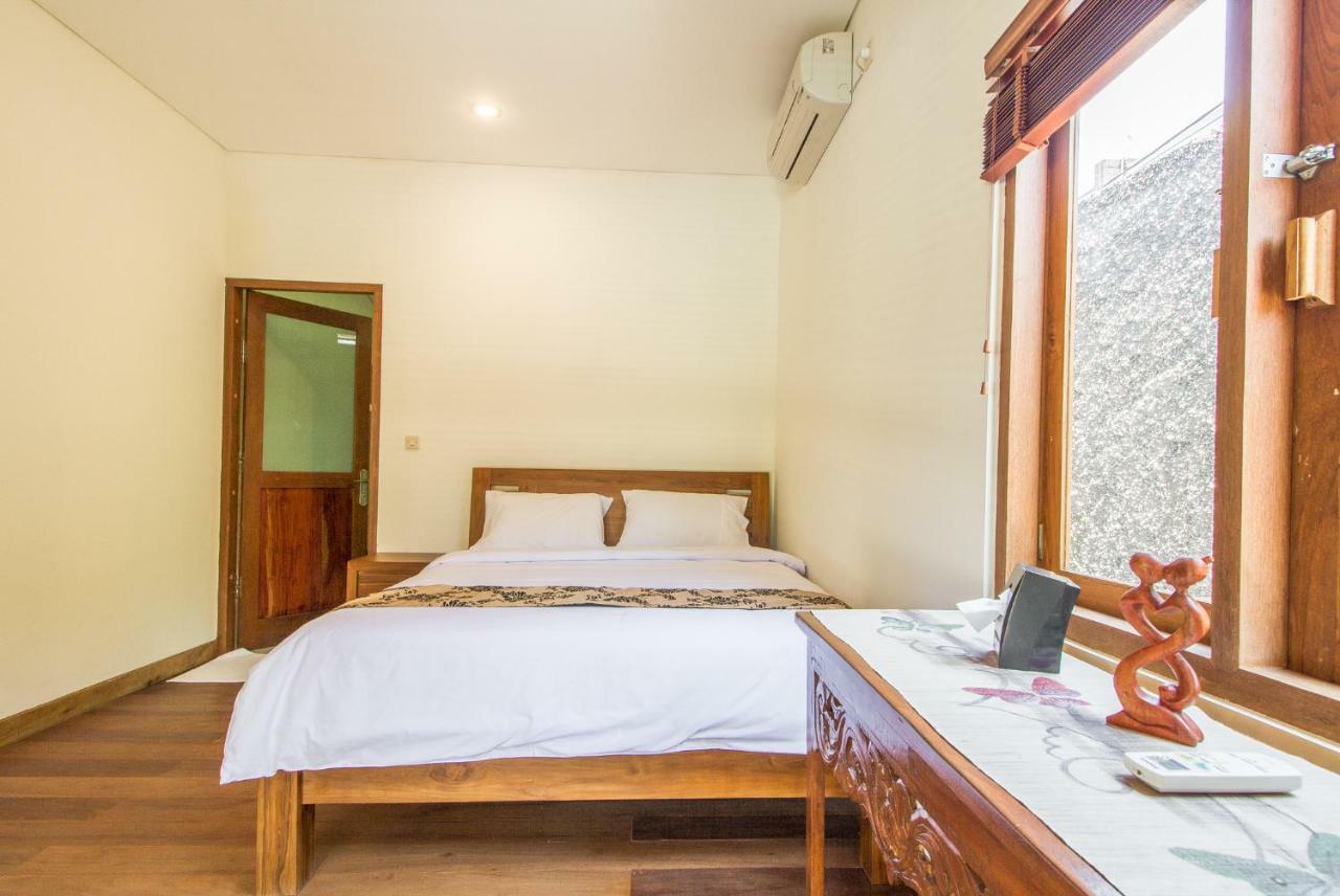 Red Gong Hotel Canggu  Exterior photo
